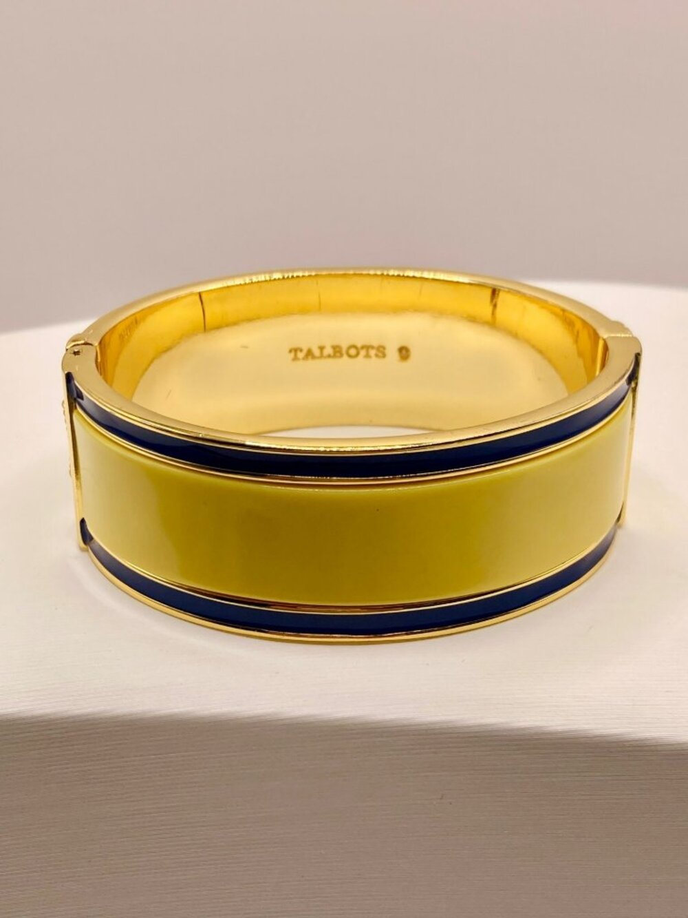 Talbots Yellow & Navy Enamel Gold-Tone Hinged Bangle Bracelet -15B